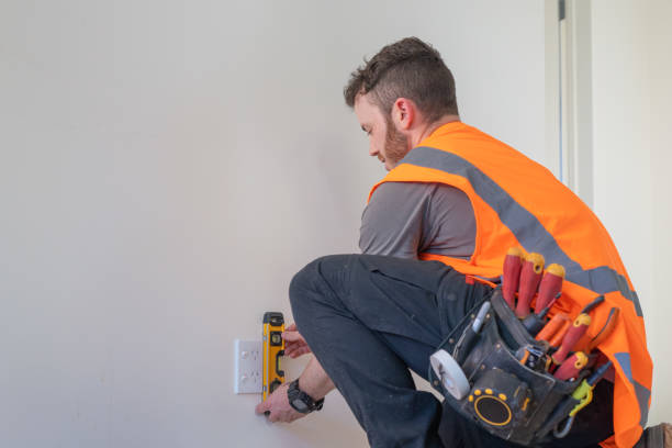 Best Emergency Electrical Repair  in Kenosha, WI