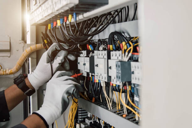 Best Electrical Contractors for Businesses  in Kenosha, WI